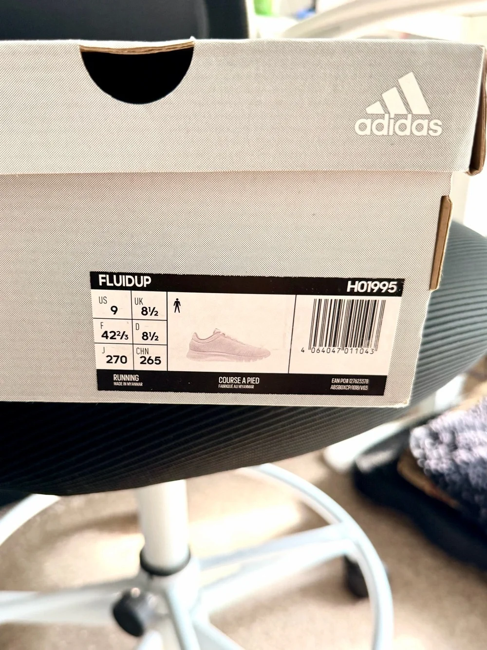 NIB Adidas Men 9 White Shoes FLUIDUP Cloud Comfort Running Casual Walk Athletic